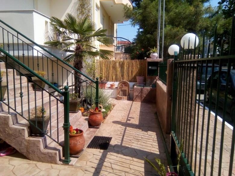 Oasis Apartment 네아 미카니오나 외부 사진