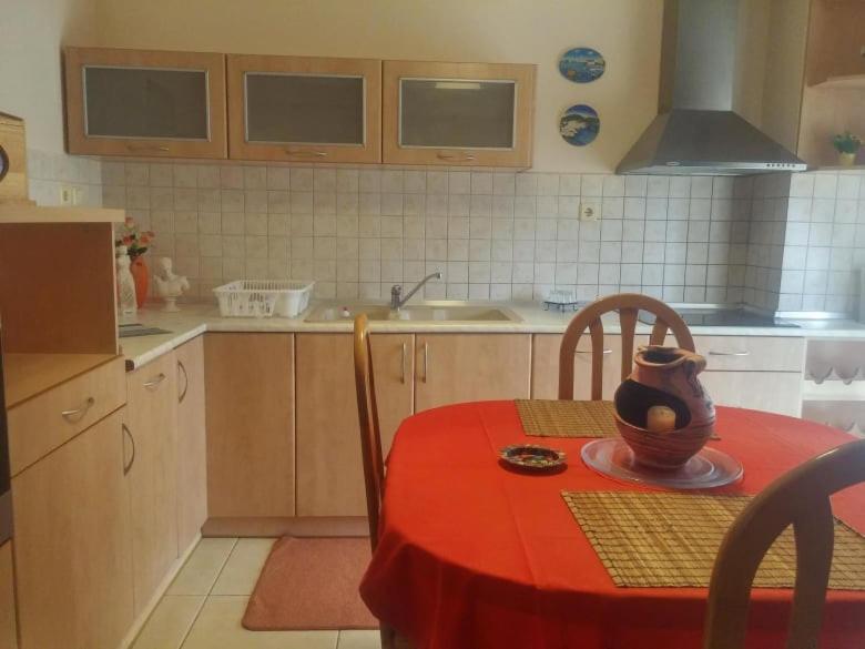 Oasis Apartment 네아 미카니오나 외부 사진